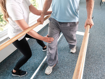 Gangschulung und Sturzprophylaxe für Senioren - Sturzprävention und Sicherheitstraining